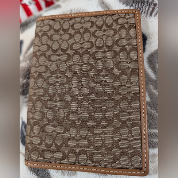 Coach Passport Holder - Picture 1 of 2